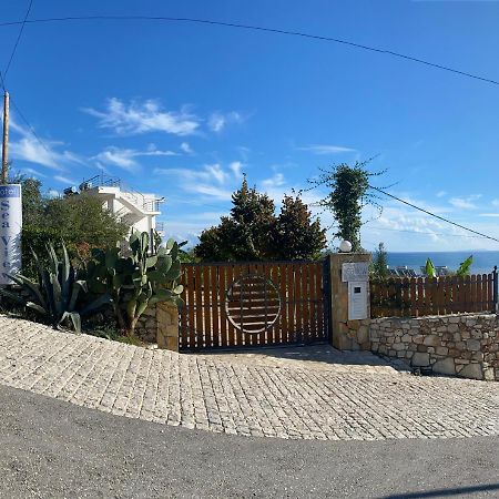 Sea View Hotel Dhermi Bagian luar foto